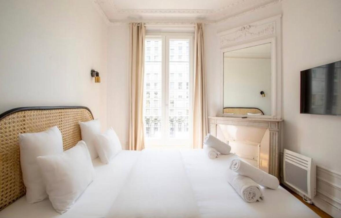 Luxury Suites Tour Eiffel Best View Parigi Esterno foto
